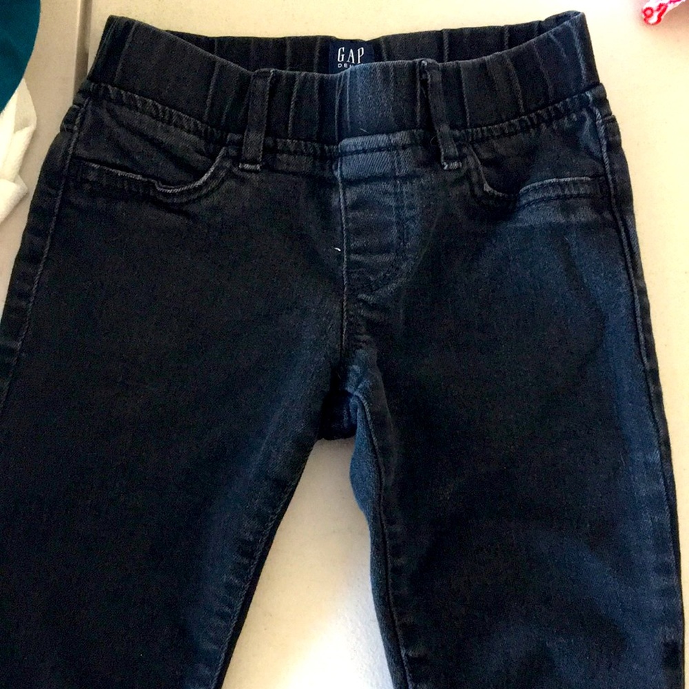 Black girls jeans 👖 size 7